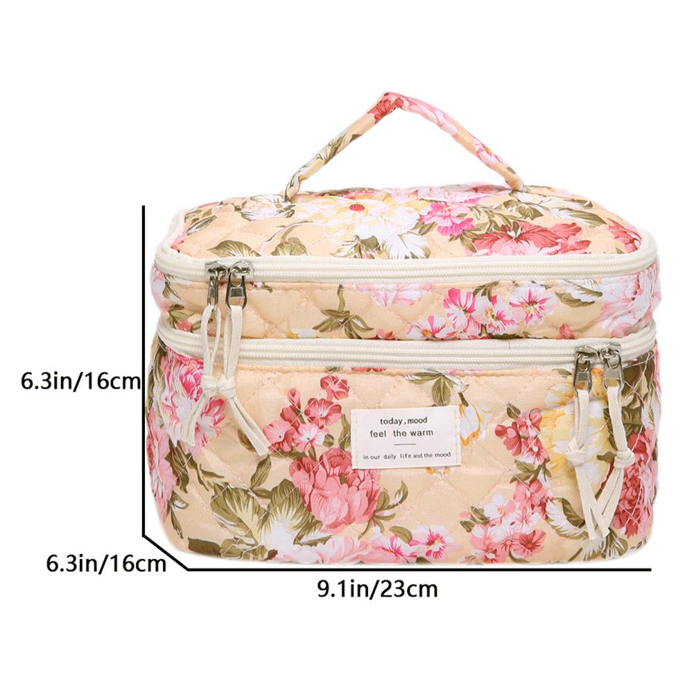 Quilted Makeup Bag Makeup Organizer Bag Aesthetic Simple Skincare Bag Large Capacity Makeup Clutch Purse for Women Girls