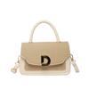2025 spring contrasting splicing high-end sense retro fashion trend handbag casual versatile niche design messenger
