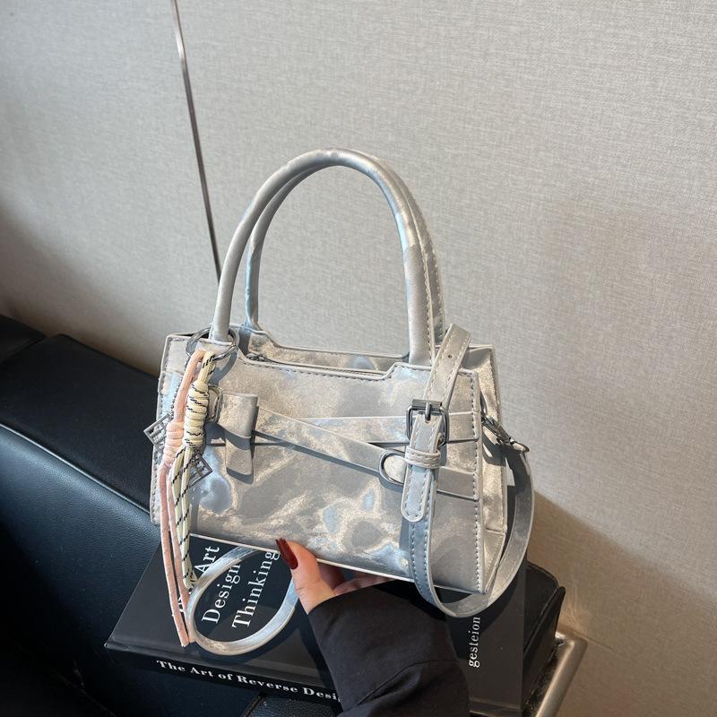 Small bag women's spring and summer new fashion messenger bag high-end portable small square bag