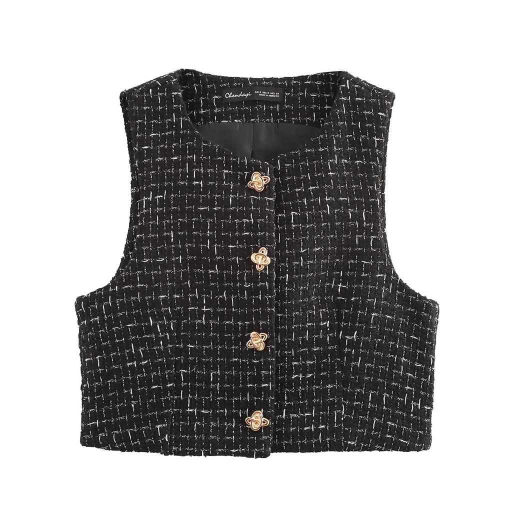 Chic Tweed Set: Vest & Belted High-Waist Shorts