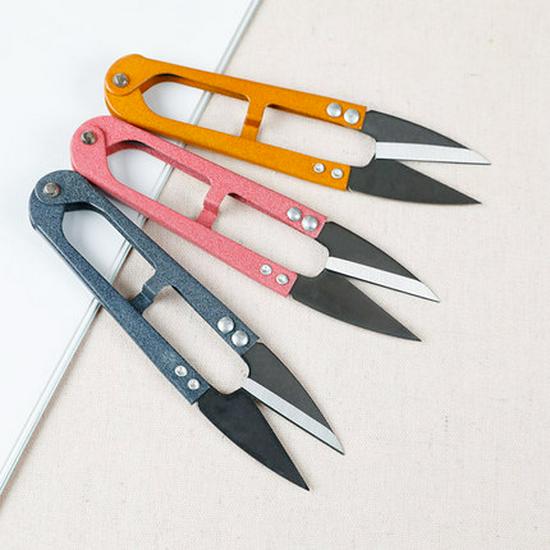 Korean U-Shaped Mini Cross-Stitch Scissors with Cover
