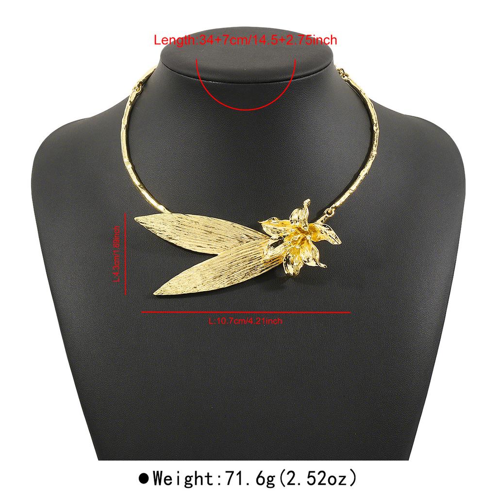 Fashion Leaf Flower Alloy Necklace, Heavy Industry Exaggerated Design Temperament Collarbone Chain Neck Chain
