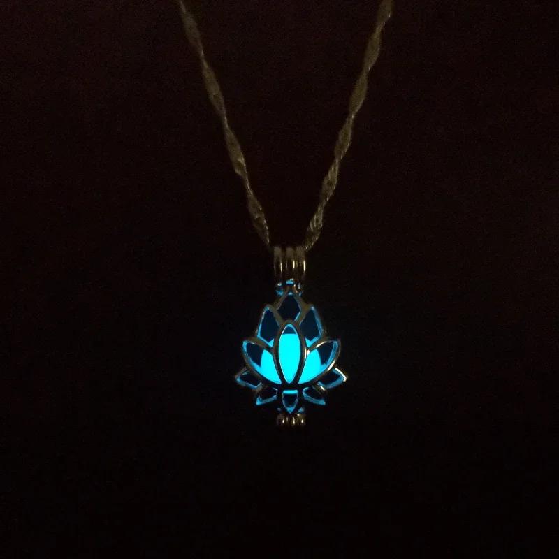 Luminous Lotus Pendant Necklaces For Women Glow In The Dark Simple Flower Glowing Necklace Fashion Jewelry Accessories