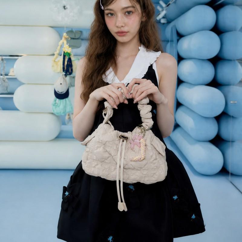 Soft Quilted Cloud Bag With Drawstring