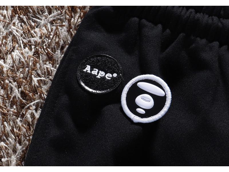 Ape Head Men's & Women's Trendy 2-Piece Set: Loose Fit Five-Point Shorts & Short-Sleeve T-Shirt