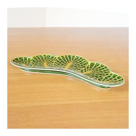 New Year Tableware, Appetizer Plate, Japanese Food Serving Plate, 25cm, Japanese Tableware, Lucky Charm, Matsuba, Arita Ware, Presentation Box, Happy