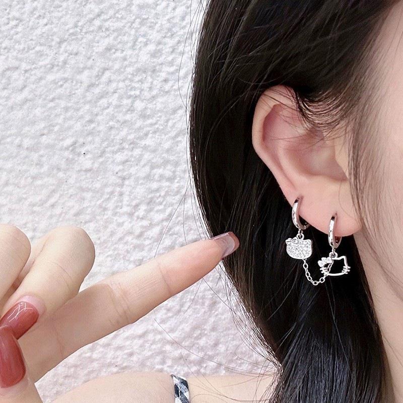 Cartoon Cat Rhinestone Necklace - Fashionable Girly Student Best Friend Chain with Niche Design.