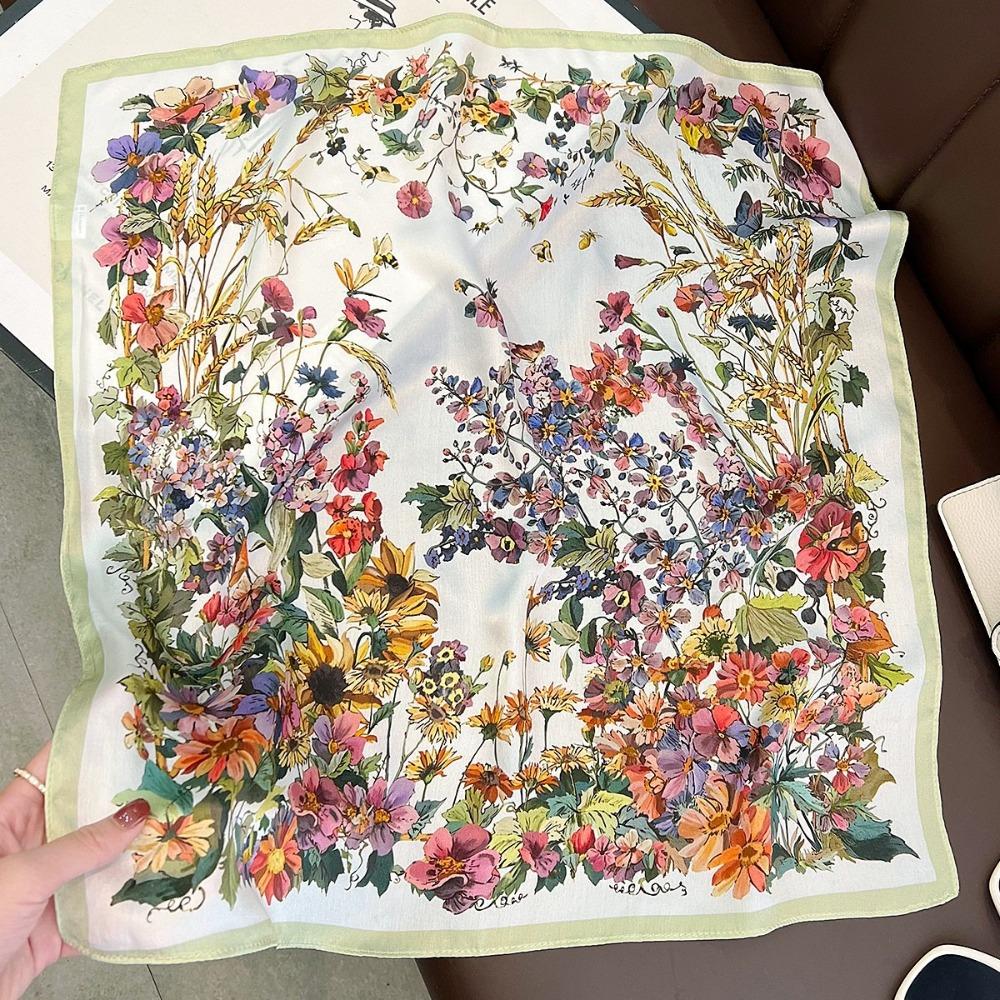 Silk Material Silk Square Scarf Floral Print Square Shape Floral Print Scarf Soft Texture 100% Natural Silk Hijab Scarf
