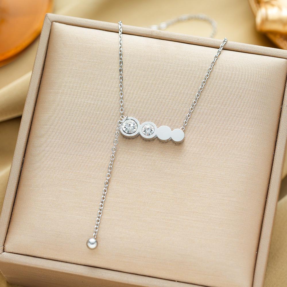 Elegant 18K Plated Titanium Steel Cross Necklace for Women - Light Luxury Clavicle Chain That Resists Fading