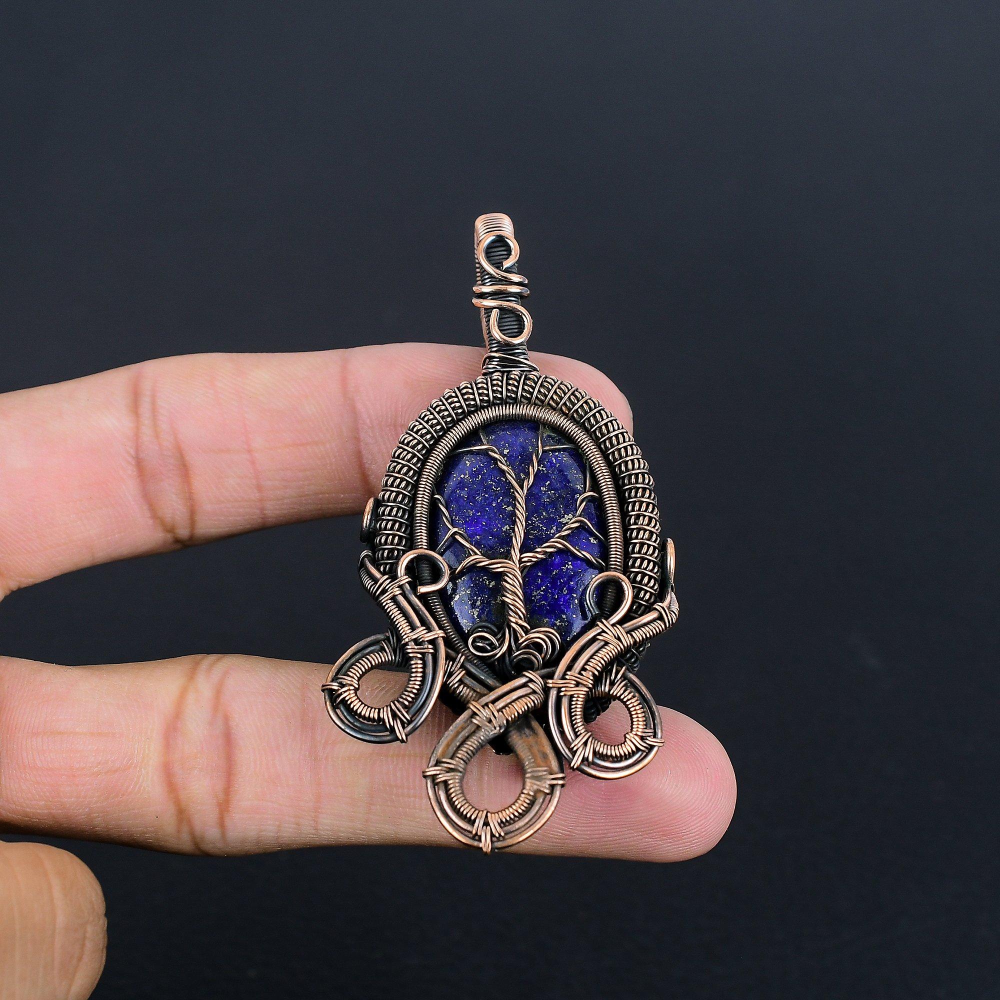 

Подвеска из лазурита, ювелирное изделие из драгоценного камня ручной работы, подвеска, обернутая медной проволокой 999 пробы, ювелирная подвеска уникального дизайна 2.28 Inches