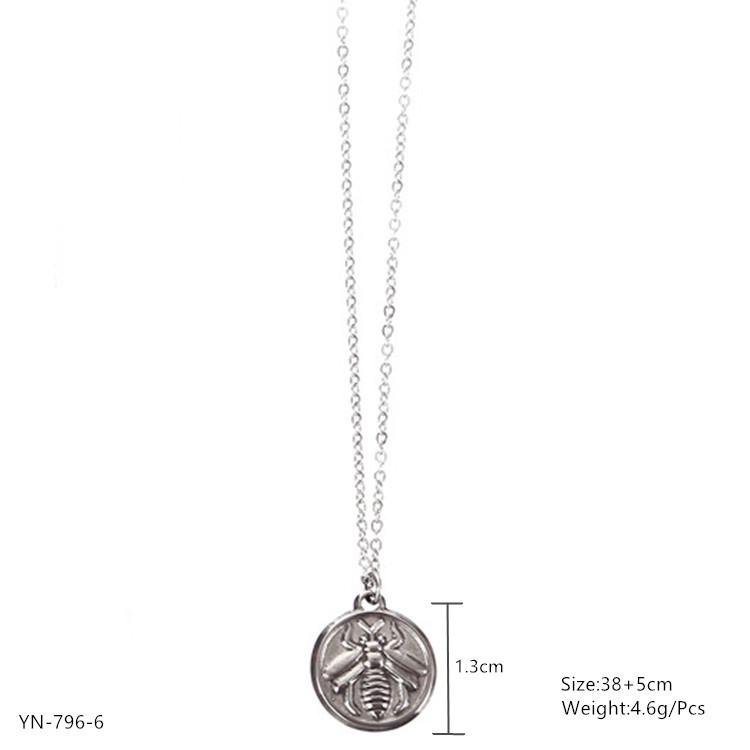 

Stainless Steel Non-Fading European & American Necklace with Horn, Feather, Anchor, Bee, and Heart-Shaped Pendants for Women.