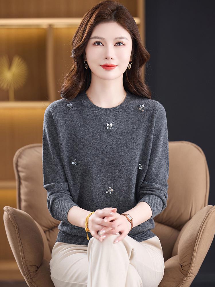100% Pure Wool Women's Embroidered Round Neck Knitted Sweater - Autumn/Winter Fashion, Loose Fit, Plus Size