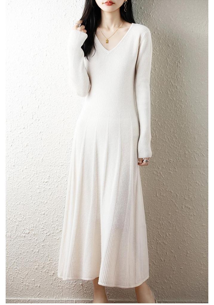 Gentle Style V-neck Pure Wool Knit Dress - Slim Fit Long Sleeve for Autumn & Winter