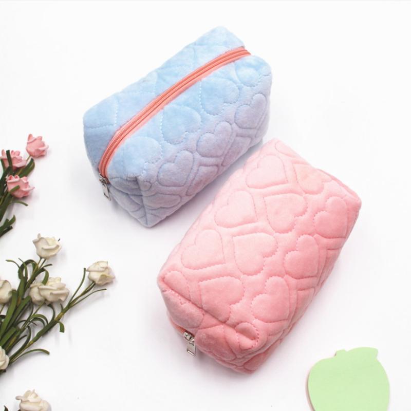 Fashion Heart Quilted Makeup Storage Bag Portable Travel Organizer Cosmetic Toiletry Pouch Cute Make Up Handbag Purse Bag