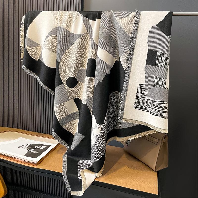 Large square scarf shawl for women, thickened warm scarf in autumn and winter, black and white double-sided can be worn, imitation cashmere shawl