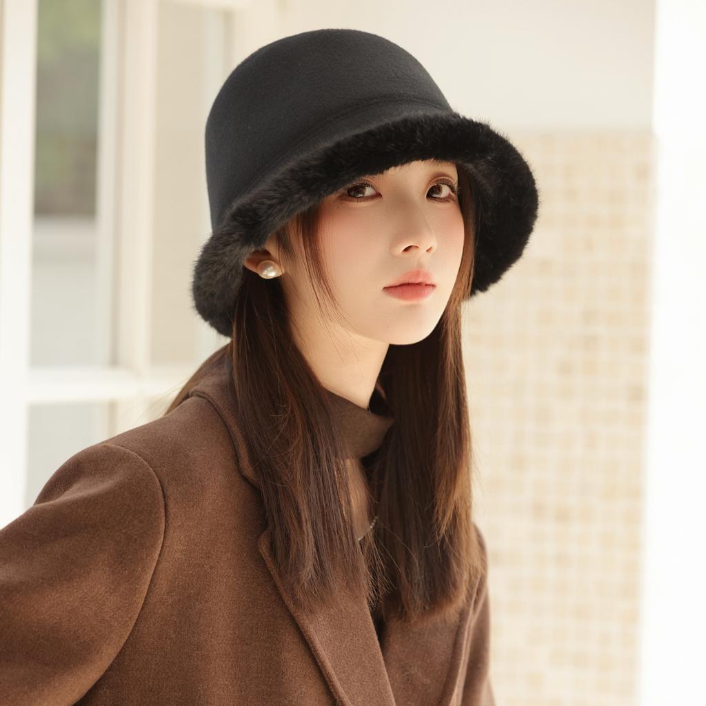 New Autumn and Winter Plush Fisherman Hat for Women Fashion Versatile Warm Basin Hat Showing Face Small Bucket Hat Temperament Bristle Hat