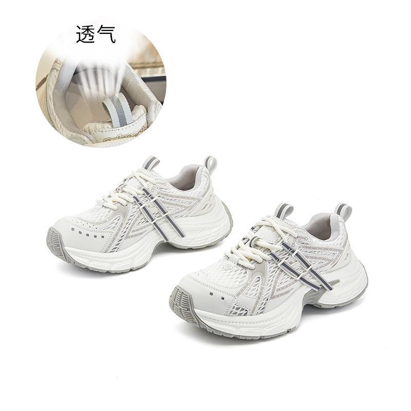 Suction Film Bottom Dad Shoes Women's 2025 Spring and Summer New Breathable Mesh Sports Shoes Retro Casual Women's Shoes Versatile Shoes