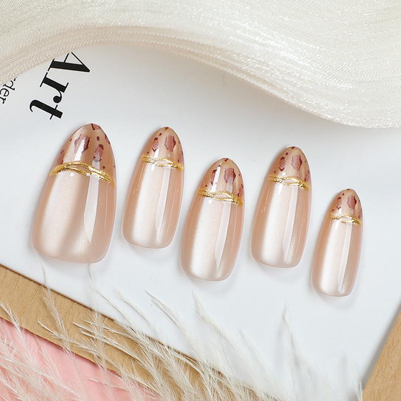 30-Piece Set of Hand-Painted Gold Line Cat Eye Press-On Nails - Advanced Whitening, Versatile Design