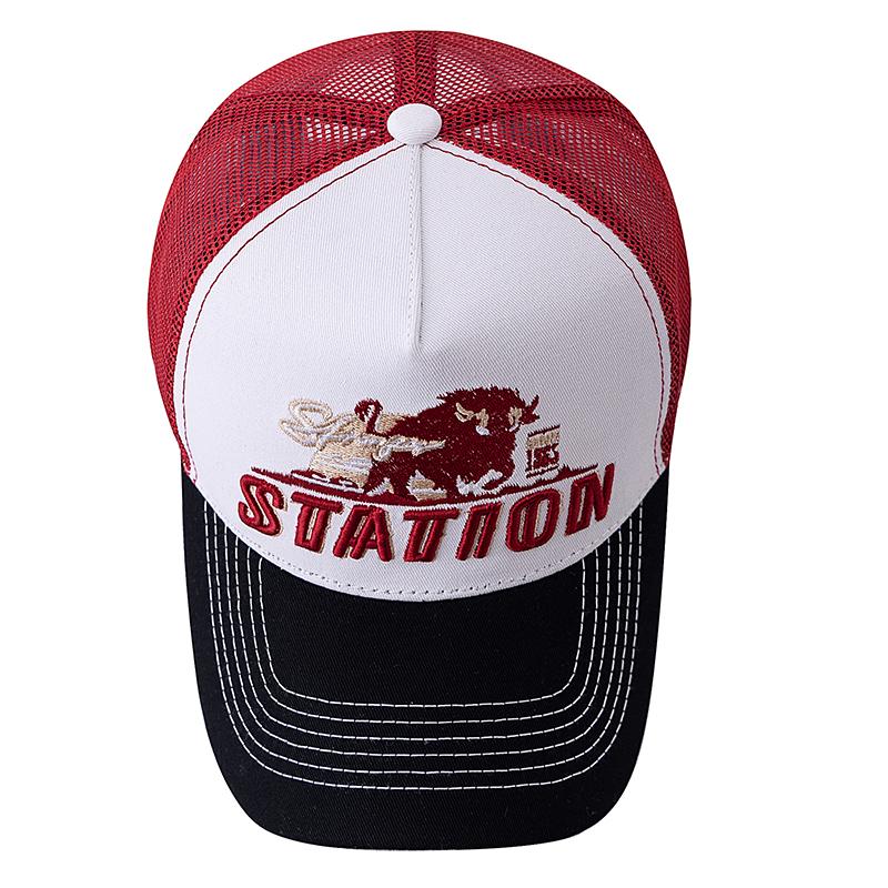 Unisex STATION Letter Summer Fishing Cap Breathable Mesh Trucker Hat Big Bison Bulls Embroidered Snapback Hat
