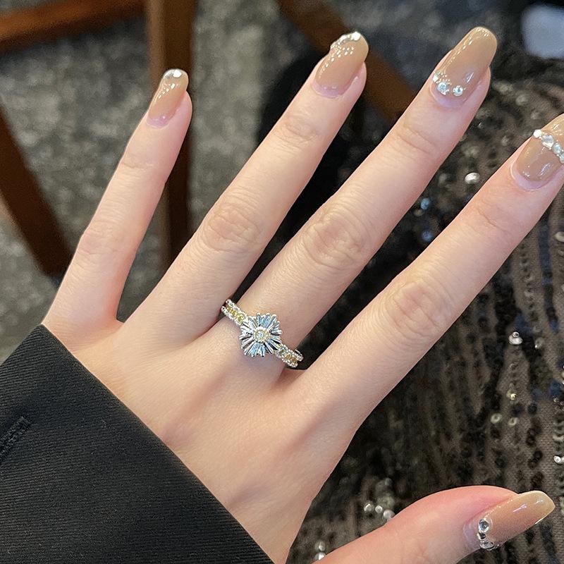 Rhombus Yellow Zircon Daisy Flower Opening Ring Personalized Niche Design Index Finger Ring Simple Fashion Ring Woman