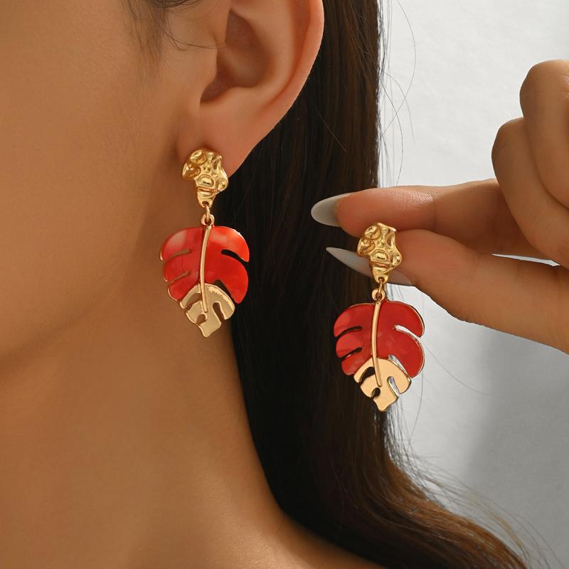Creative Green Resin Leaf Hollow Pendant Earrings for Women Gold Ginkgo Leaf Personality Earrings Party Jewelry
