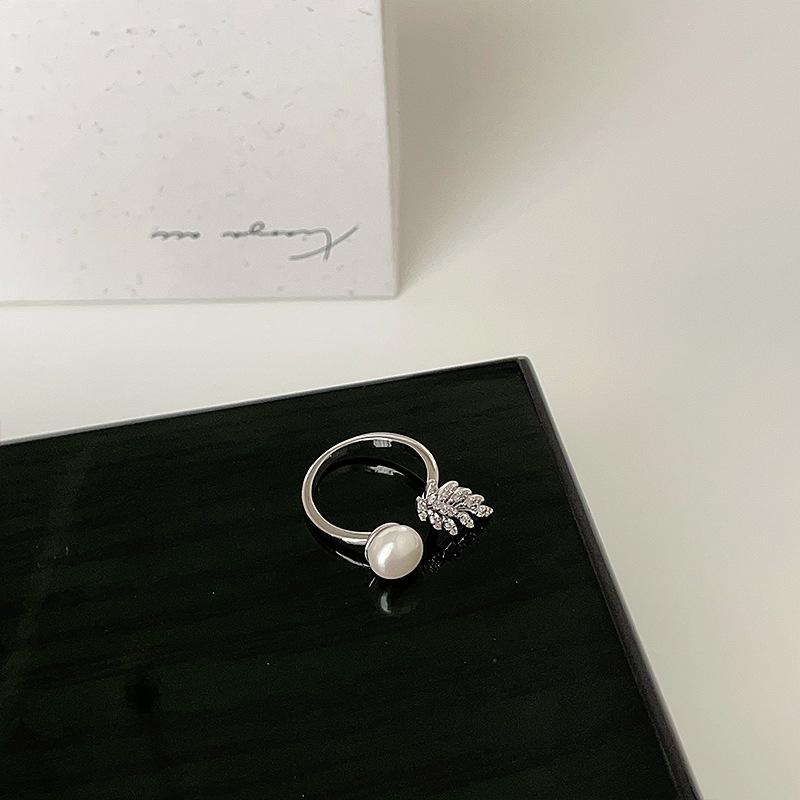 Niche Design Sense Zircon Sparrow Plume Pearl Ring Women'S Light Luxury Elegant Fashion Exquisite Personality Temperament Ring Ring