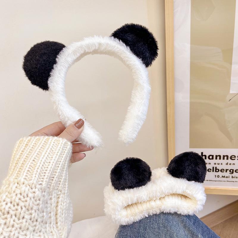 Fascia per capelli in peluche a forma di panda per donna, perfetta per la cura del viso in autunno e in inverno