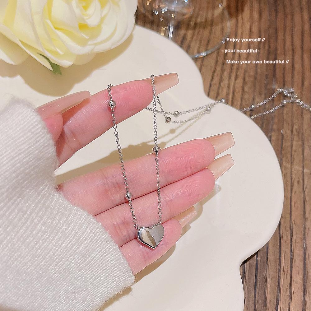 Korean 18K Gold Titanium Steel Women's Clavicle Necklace - Versatile, High-End, Non-Fading Temperament Choker.