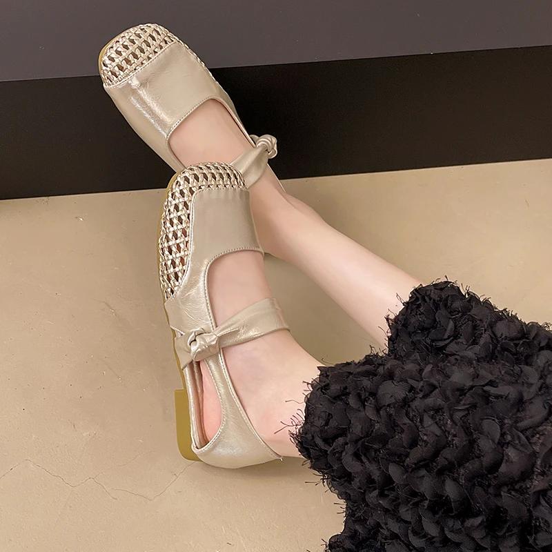 Fashion Women's Shoes 2025 New Flat Round-headed Sandals Low-heeled Hollow Breathable Fashion Soft-soled Baotou Sandals Zapatos De Mujer