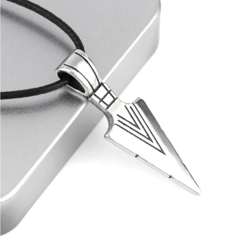 European and American Casting Arrow Pendant Necklace Men's Necklace Triangle Spearhead Jewelry