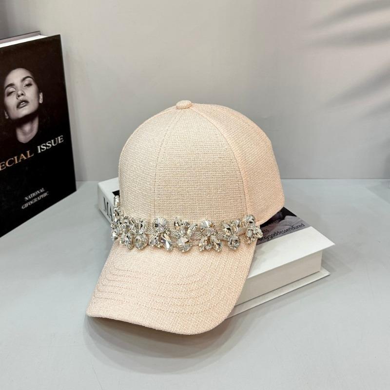 Black hat female trendy brand rhinestone baseball cap showing a small face solid color hard top cap sun protection large brim