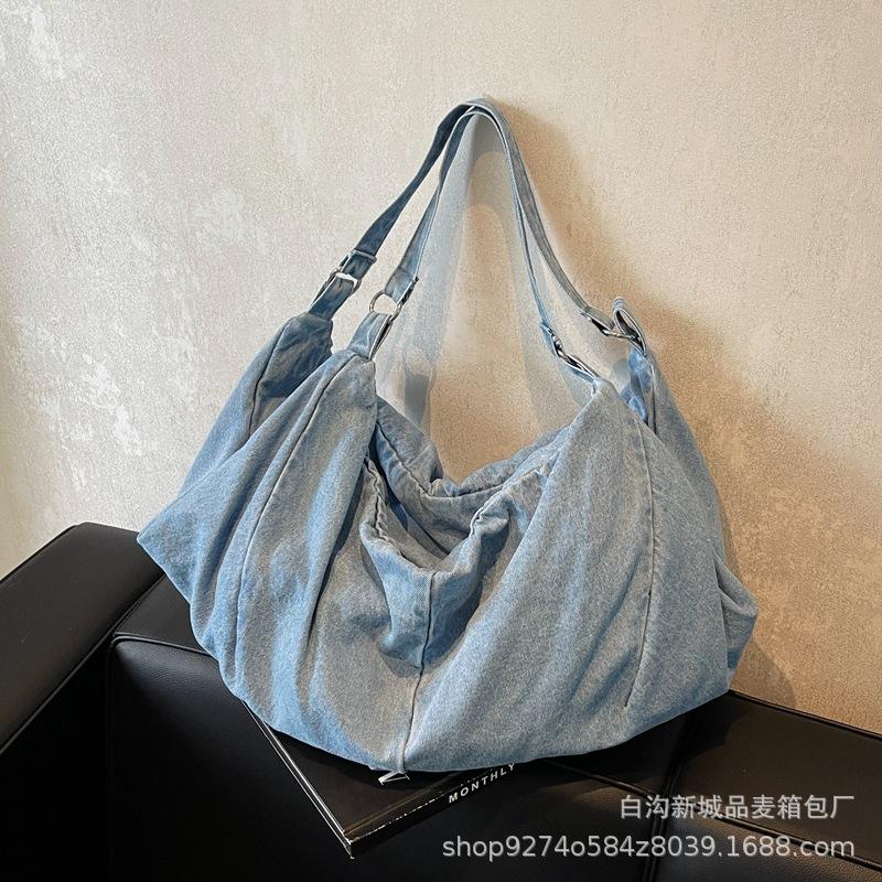 

Denim bag large capacity trendy versatile retro commuter tote bag multi-purpose underarm bag lazy wind one shoulder messenger bag светло-синий