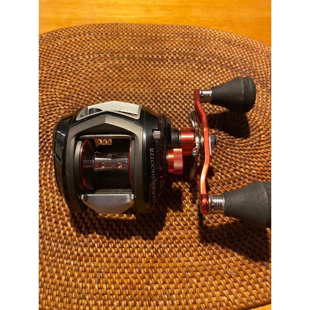 Used Abu Garcia Revo BIGSHOOTER bait reel