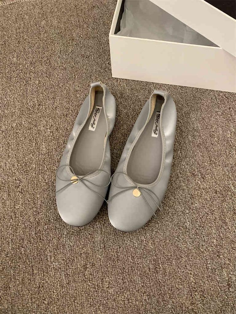 IPPEUM Women Ballerina Shoes Satin Round Toe Mary Janes Ballet Flats