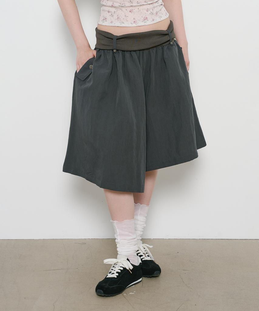Seul Asymmetrical Cotton Bermuda Pants_ Charcoal