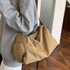 Niche Casual Lightweight Nylon Cloth Large-capacity Shoulder Bag Women's Fashion Solid Color Commuter Travel Versatile Messenger Bag