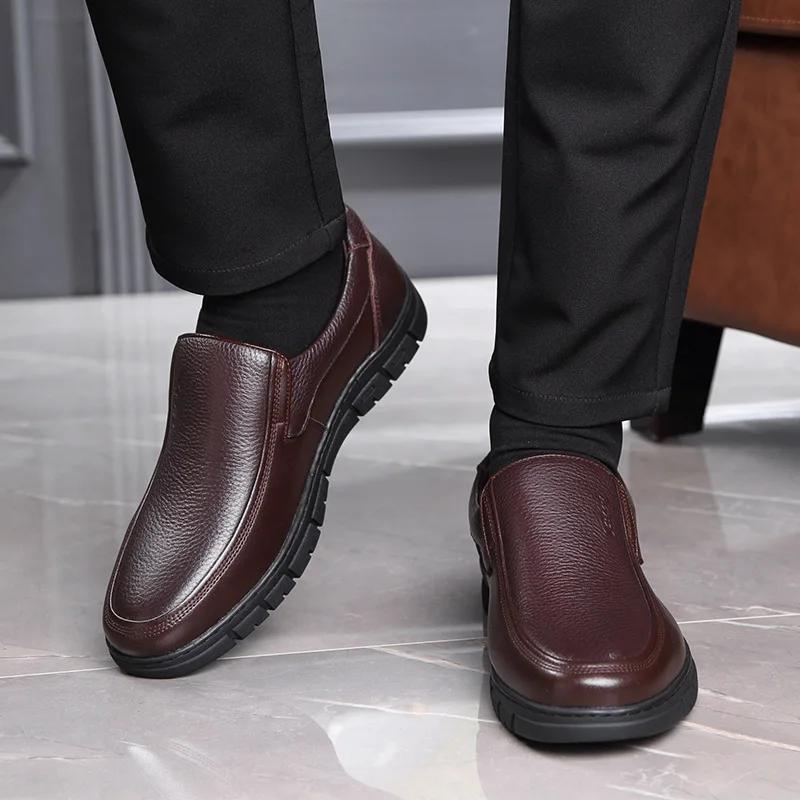 2024 Winter Leather Casual Shoes for Men Loafers Luxury Brand Comfortable Warm Plush Moccasins Men's Dress Shoes Plus Size 38-46