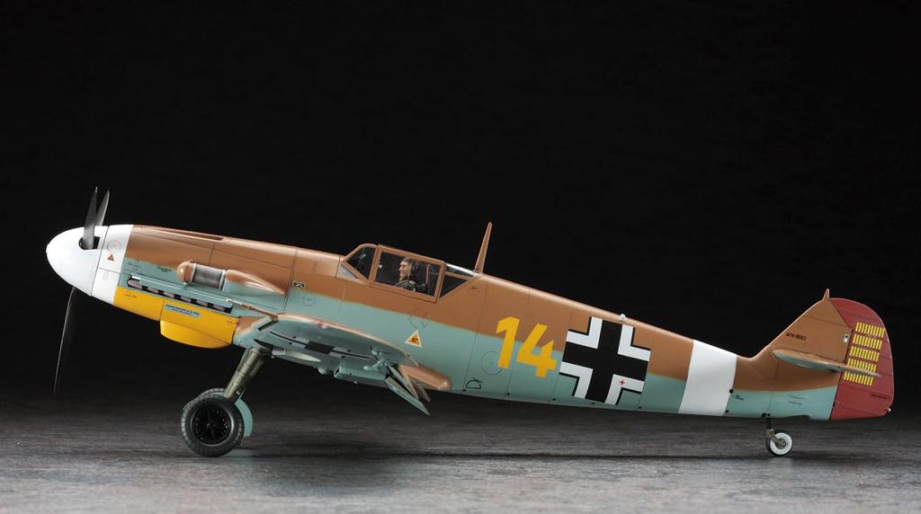 Hasegawa scale German Air Force Messerschmitt Tropical Aircraft Plastic Model Kit ST31 1/32 Bf109F-4