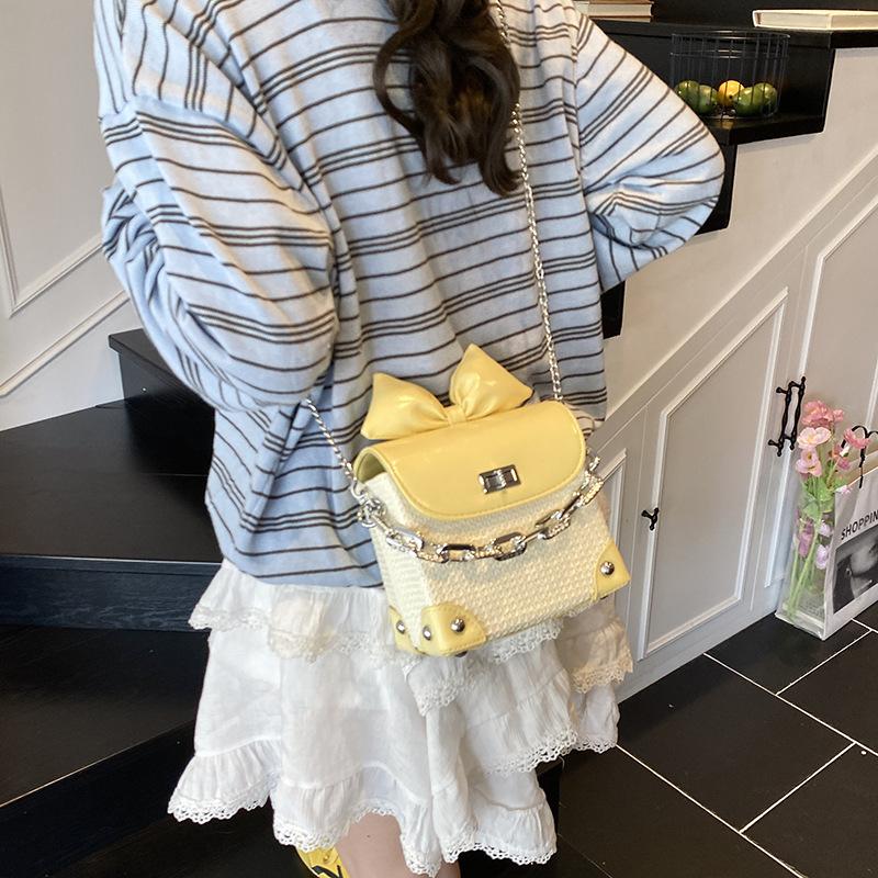 Small Square Bag Women's New Fashion Commuter Shoulder Messenger Bag