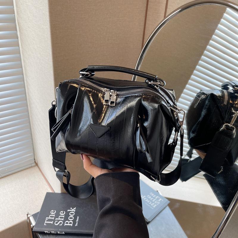 High-end Niche Design Bag Women's 2025 New Trendy Spring Summer Versatile Women's Shoulder Messenger Bag Handbag