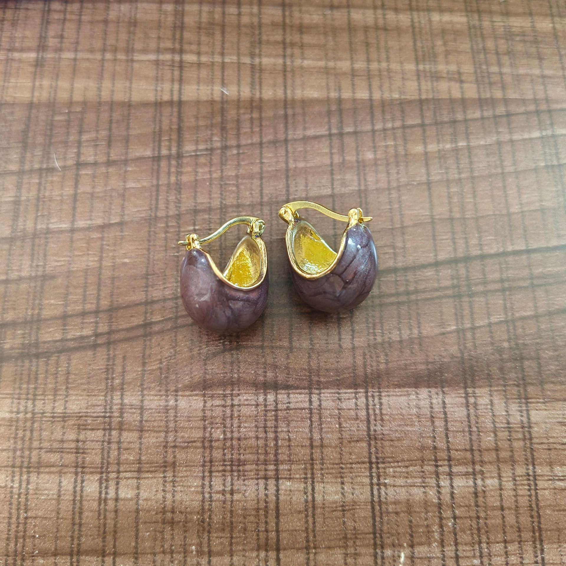 

2025 Модные круглые серьги Майяра с кофейной огранкой: Ретро, высококачественные ушные клипсы для женщин ball earrings фиолетовый