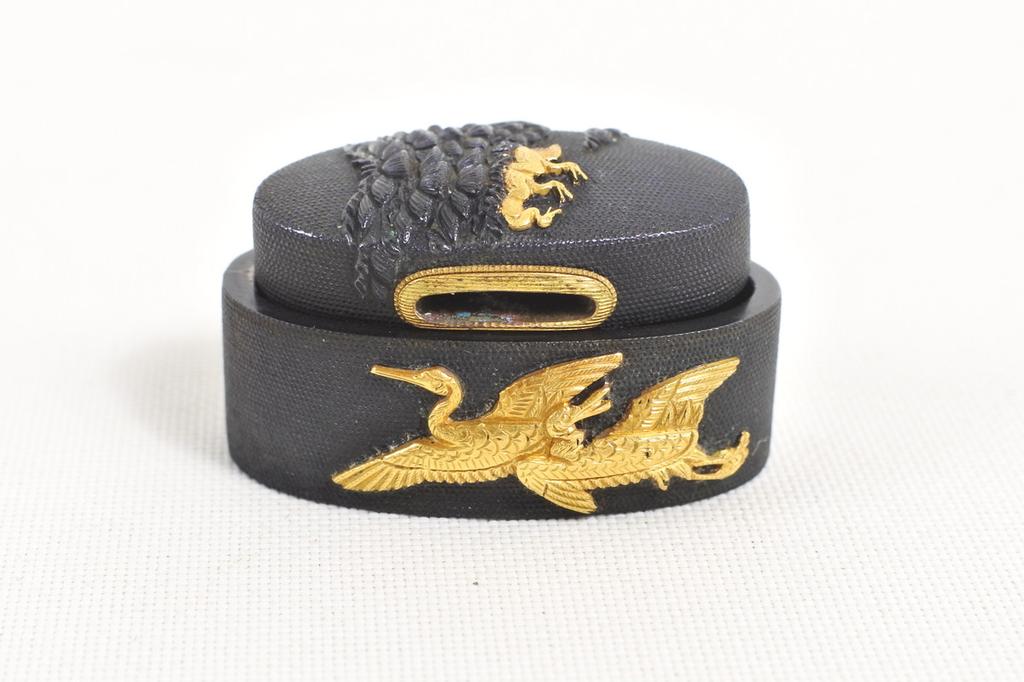 Yoshioka Inabanosuke Fuchi Kashira Gold Inlaid Crane and Three Chicks Edo Japan