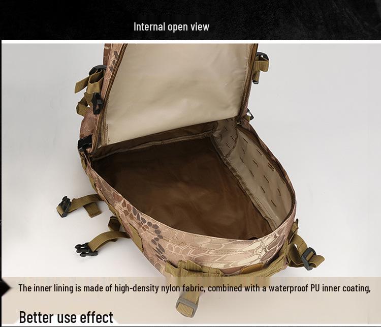 Vattentät 40L Kamouflage Taktisk Ryggsäck: Slitstark, Dubbla axelremmar, Idealisk för vandring, resor eller bergsklättring.