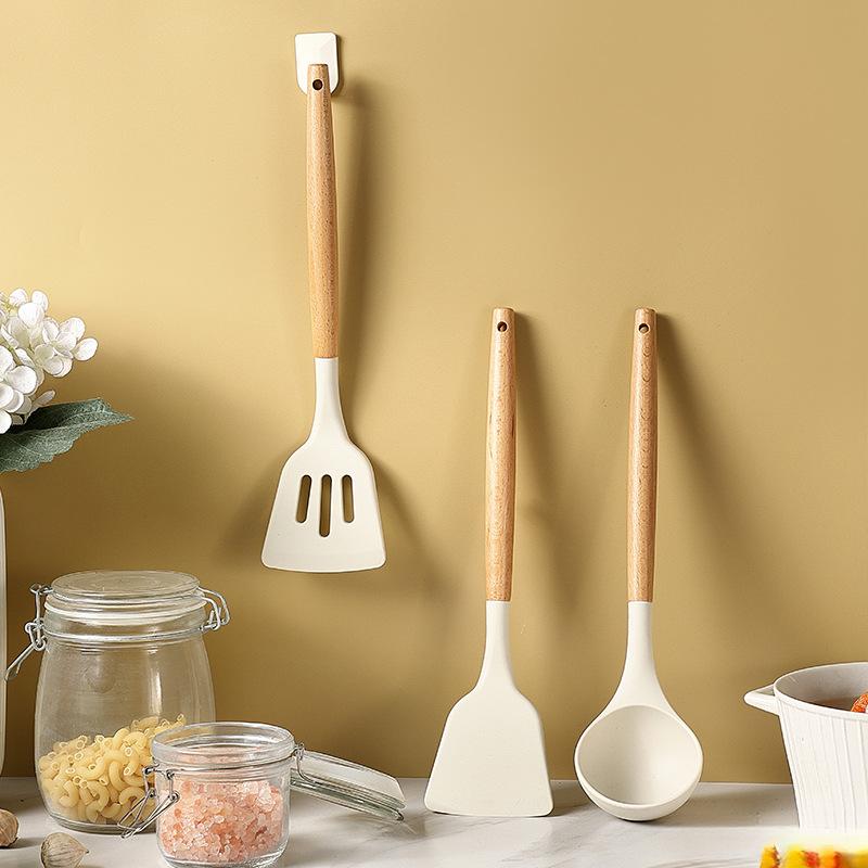 Food Grade Silicone Kitchen Utensils Set Beech Wood Handle Heat Resistant Non-Stick Cookware Spatula Spoon Whisk Tongs