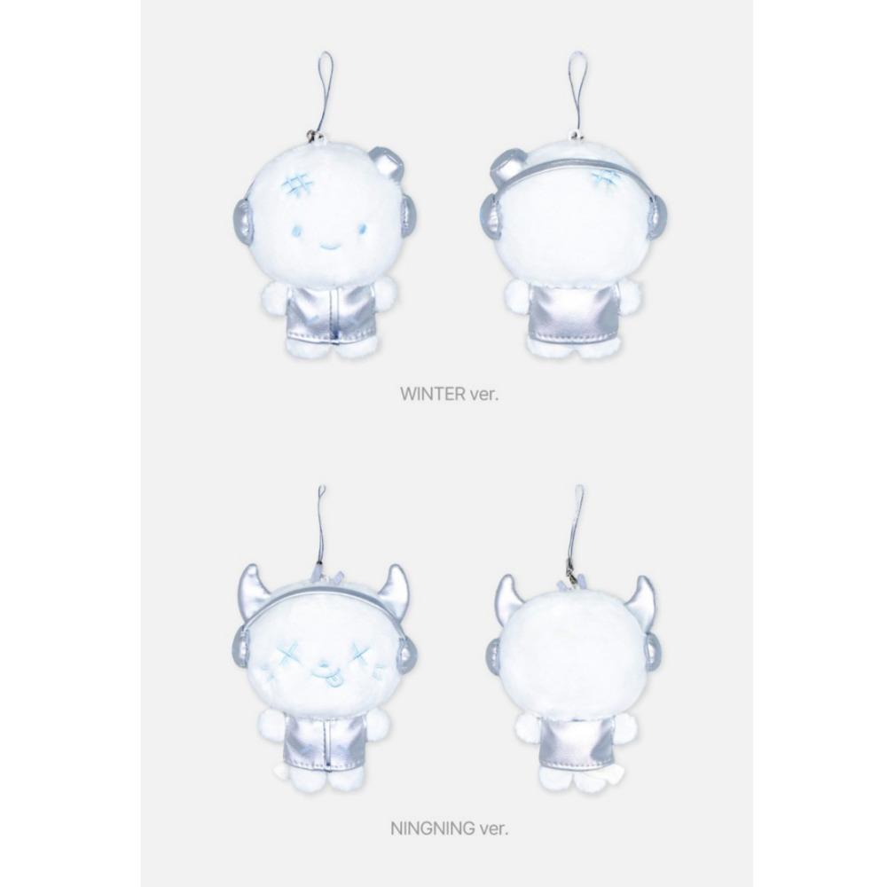 aespa 'SYNK : aeXIS LINE' SVĚTLÍKOVÝ PANENKOVÝ PŘÍVĚSEK NA KLÍČE (STŘÍBRNÁ ver.)