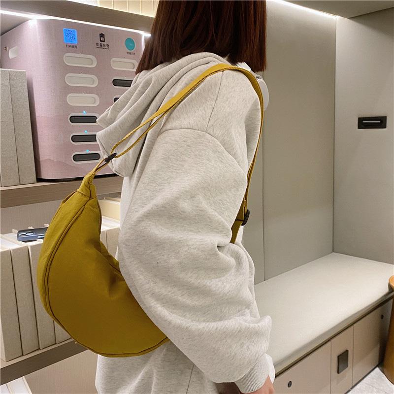 New Women's Messenger Bag Urban Simple Nylon Dumpling Bag Student Shoulder Bag Cloth Bag