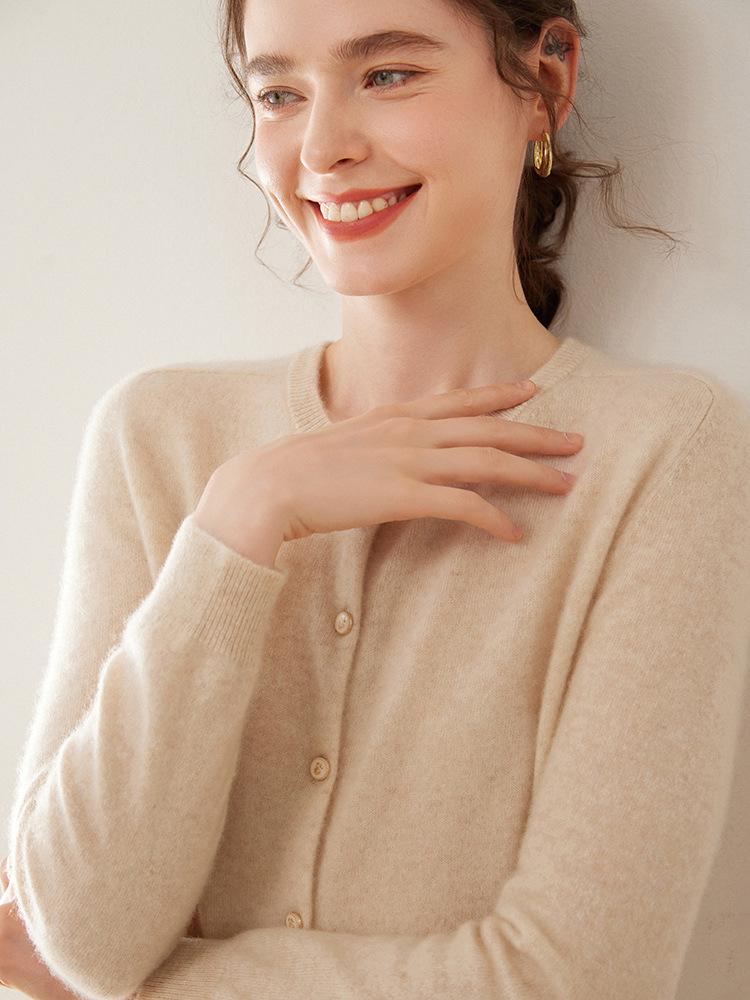 Women's Round Neck Cashmere Knit Cardigan - Long Sleeve, Loose Fit, Fashionable Outerwear for Autumn/Winter