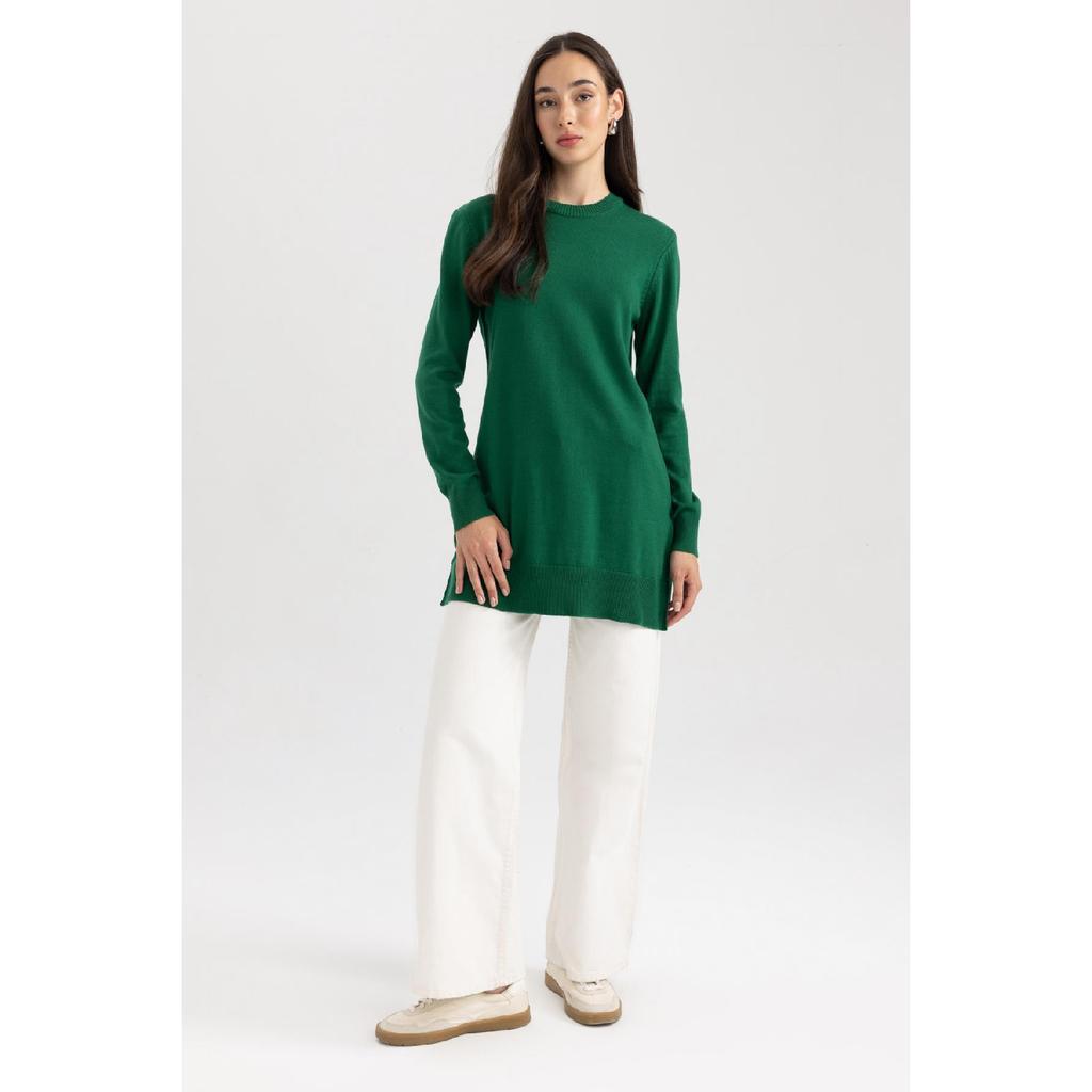 Tunika z okrągłym dekoltem o regularnym kroju