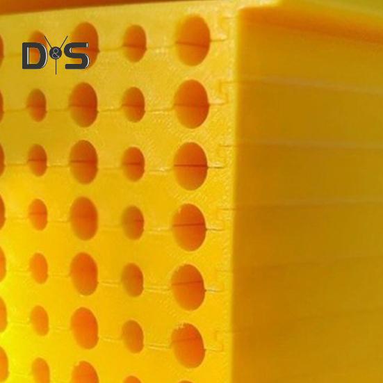 Wall Mounted Bee Hive 3D Printed Honeycomb Design Bee House Detachable Hanging Insect Hotel for Bee Ladybugs Pollinators Garden Yard Tree