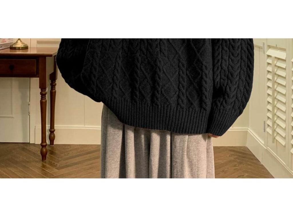 Men's Trendy Japanese Twisted Knit Sweater - Loose, Thickened, Round Neck for Autumn/Winter.